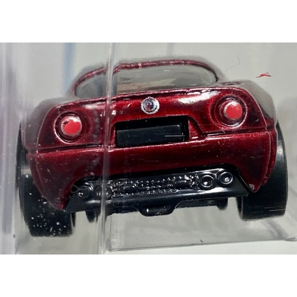 Hot Wheels Alfa Romeo 8C Competizione 156/250 Factory Fresh 7/10 NIP 1:64 2022
